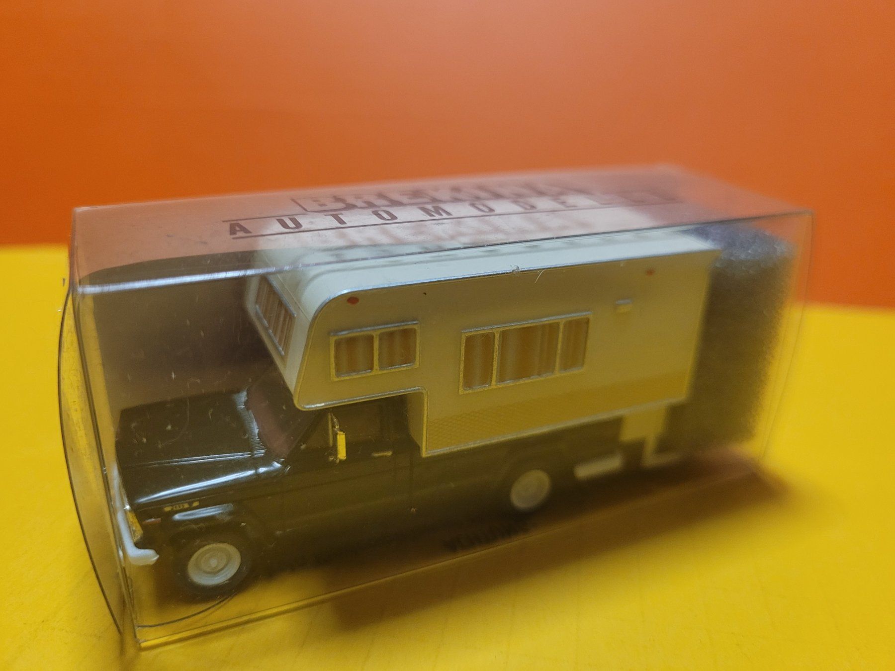 Jeep Modellini d'auto: Jeep Gladiator Camper - Brekina 1:87 – Nuovo e nell'imballaggio originale da Domdidier venduto da Bimbo57 1