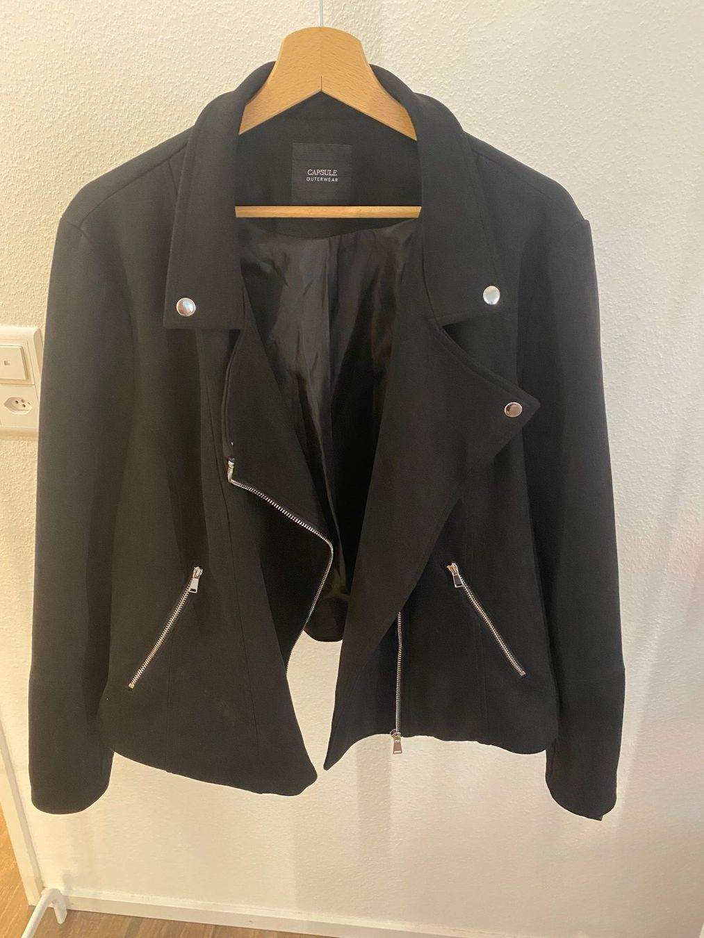 Giacche: Capsule Outerwear Jacke schwarz Gr. 52 – Usato da Pratteln venduto da a23_j2gs 1