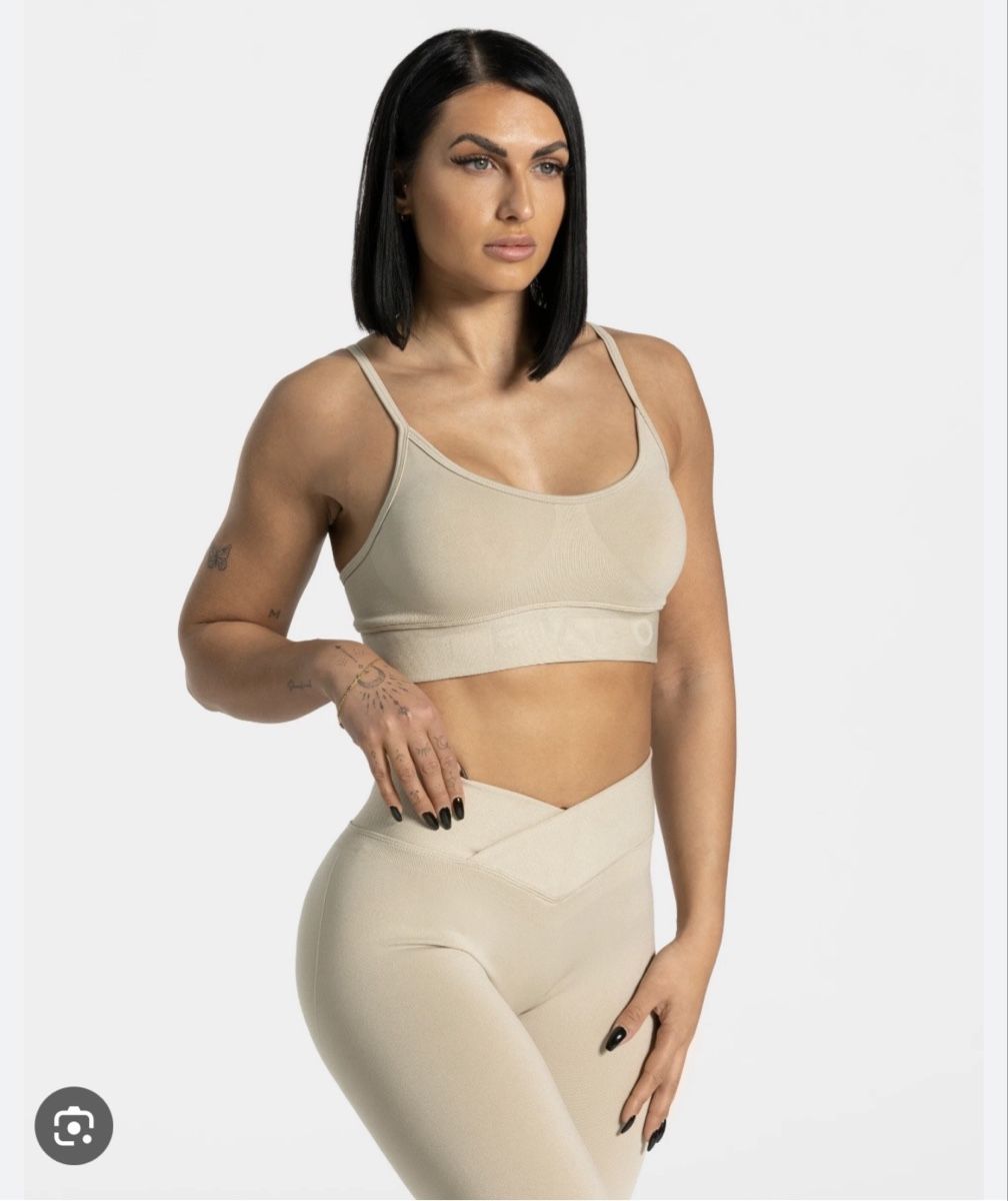 Teveo Leggings: Teveo V-Shape Leggins grau Gr.M – Usato da Eglisau venduto da Brewster1 6