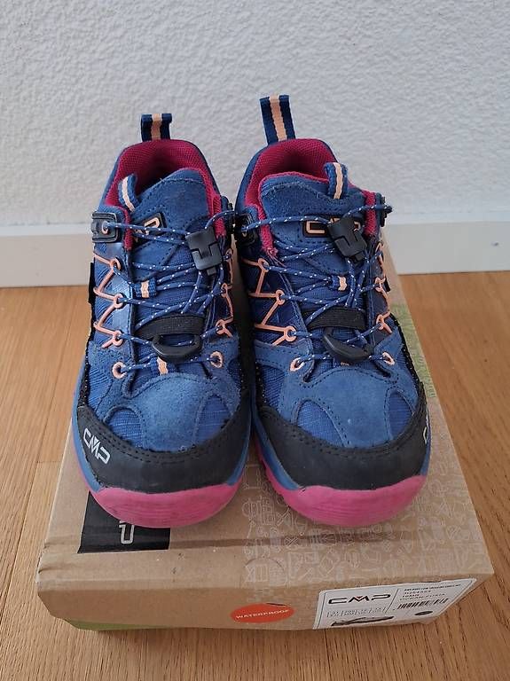 CMP Chaussures filles: CMP Trekkingschuhe / Turnschuhe - Grösse 31 - Wasserdicht – D'occasion à Belp par lol_7fcm 1