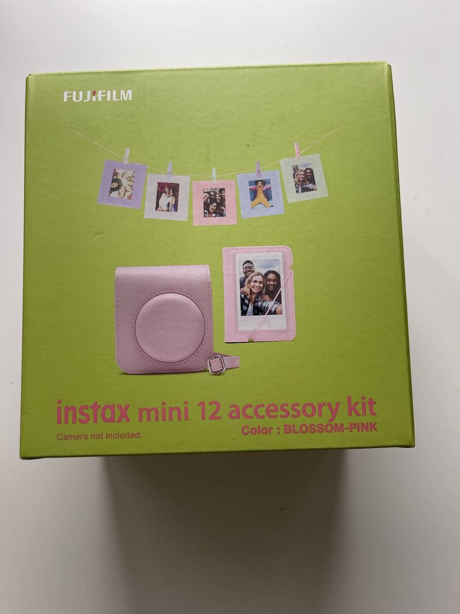 Fujifilm Fotocamera: Instax mini 12 accessory kit (pink) – Nuovo e nell'imballaggio originale da Zürich venduto da Larixx