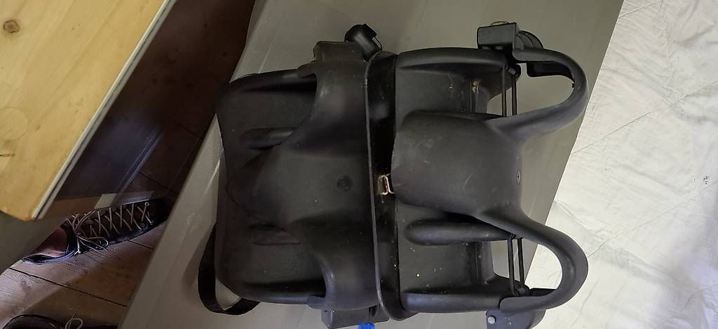 Topcase: Porta sci magnetici – Gebraucht aus Ludiano von Danielsan