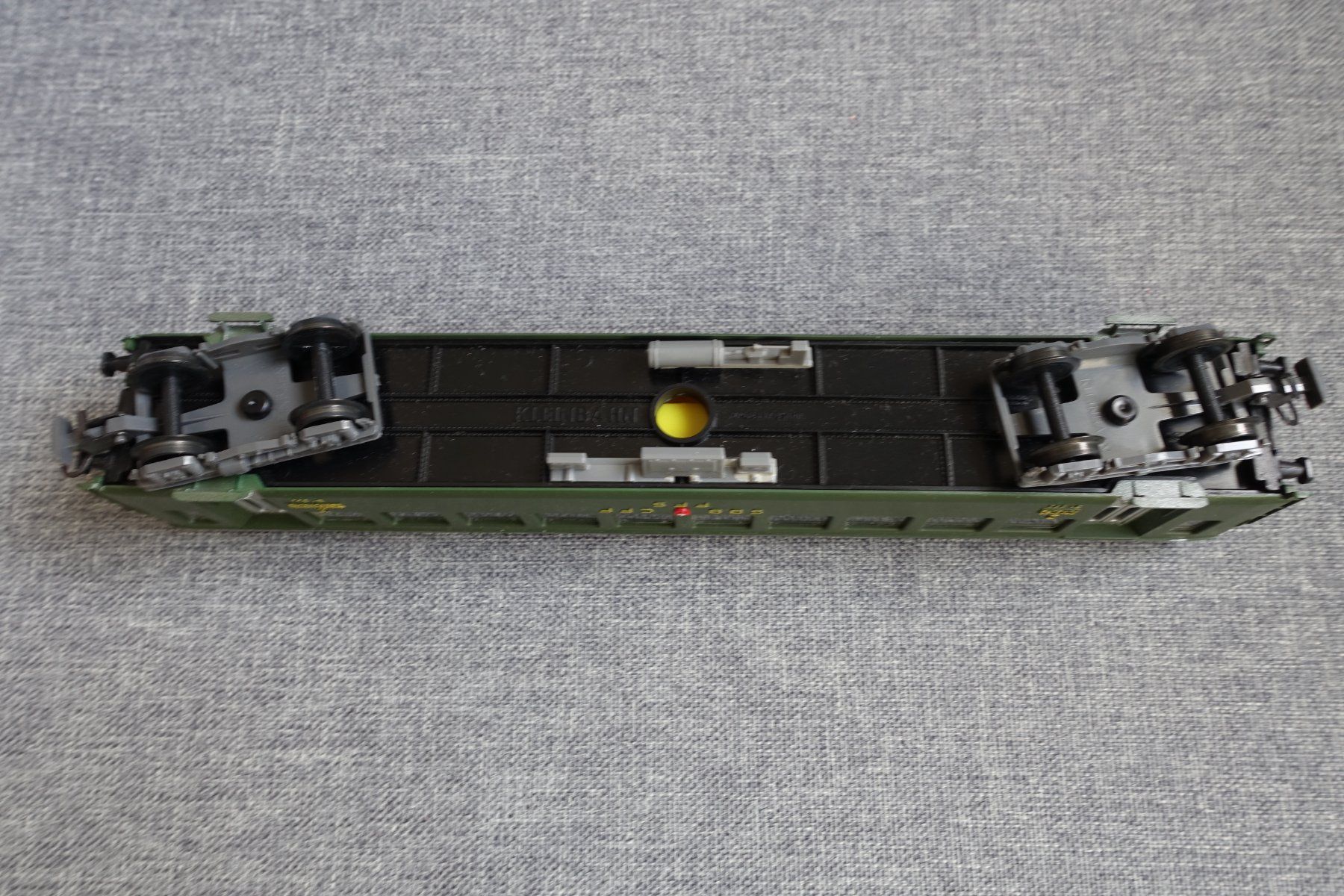 Kleinbahn Modelleisenbahnen: KLEINBAHN No. 381 SBB/CFF Einheitswagen 2. Klasse – Gebraucht aus Wallbach von Sarrows 3