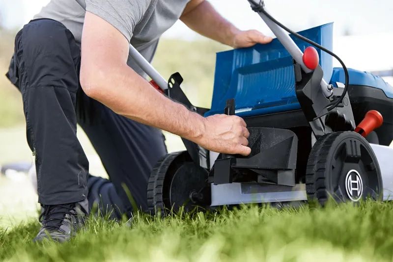 Bosch Rasenmäher: Bosch Professional Rasenmäher + 2Akkus + Ladestation – Neu (gemäss Beschreibung) aus Flumenthal von ken_gqd5 2