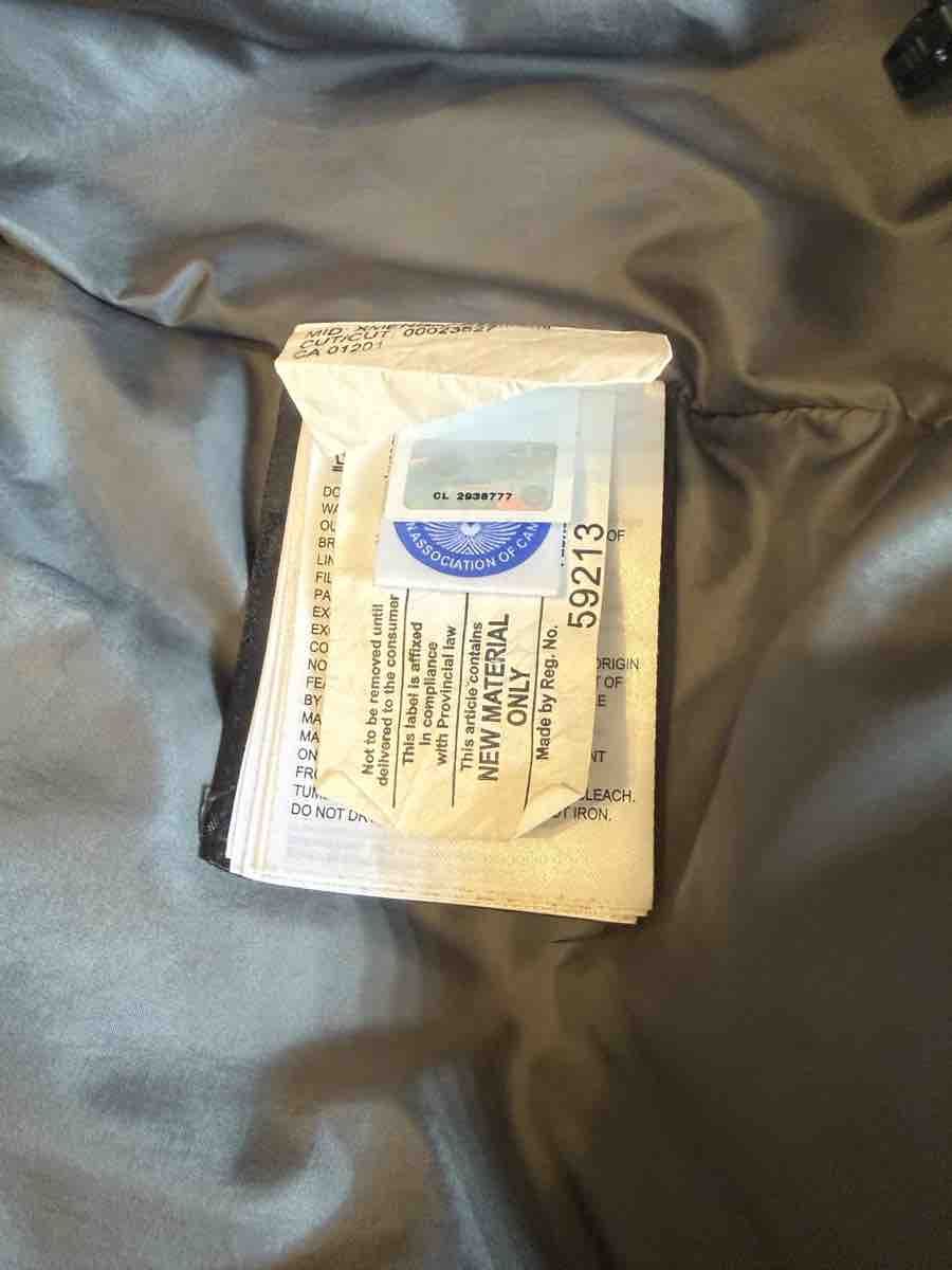 Canada Goose Giacche: Doudoune Canada Goose rouge, taille M – Usato da Monthey venduto da Joseph-29 7