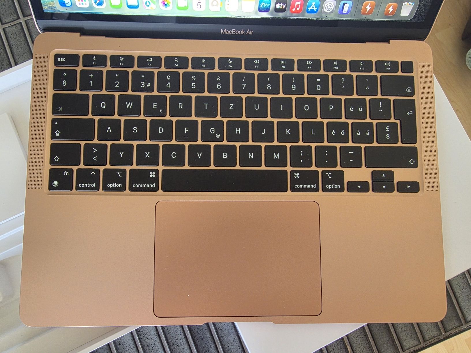 Apple Notebooks: Apple MacBook Air M1 TOP Zustand,  – Gebraucht aus Biberist von Volo28 2