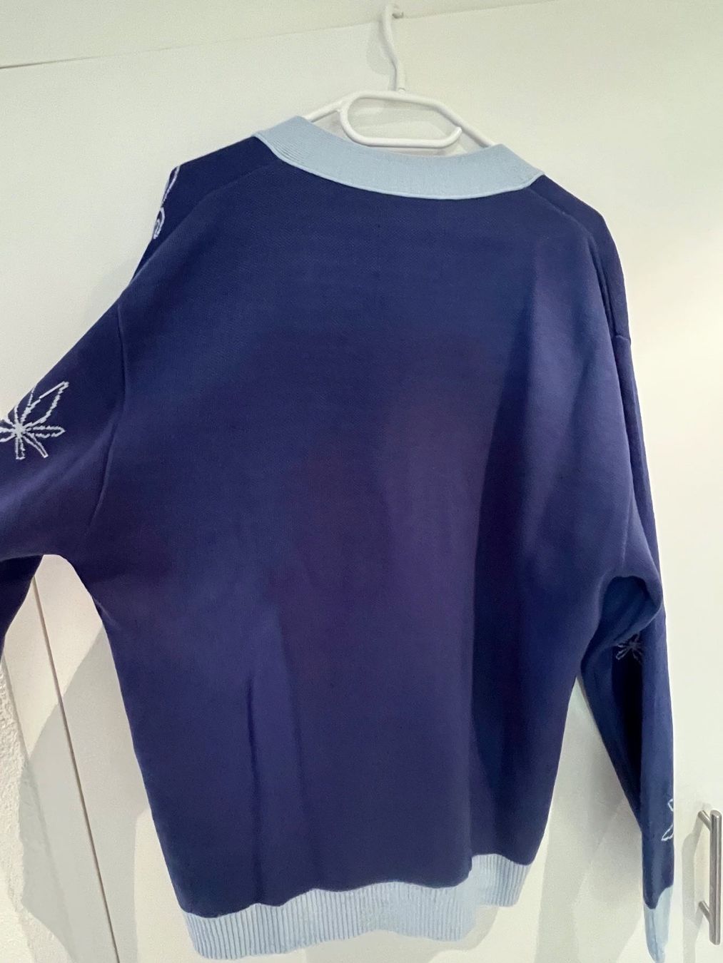 Maglioni & Felpe: Sserpe Cardigan – Usato da Dielsdorf venduto da Anthony111 1