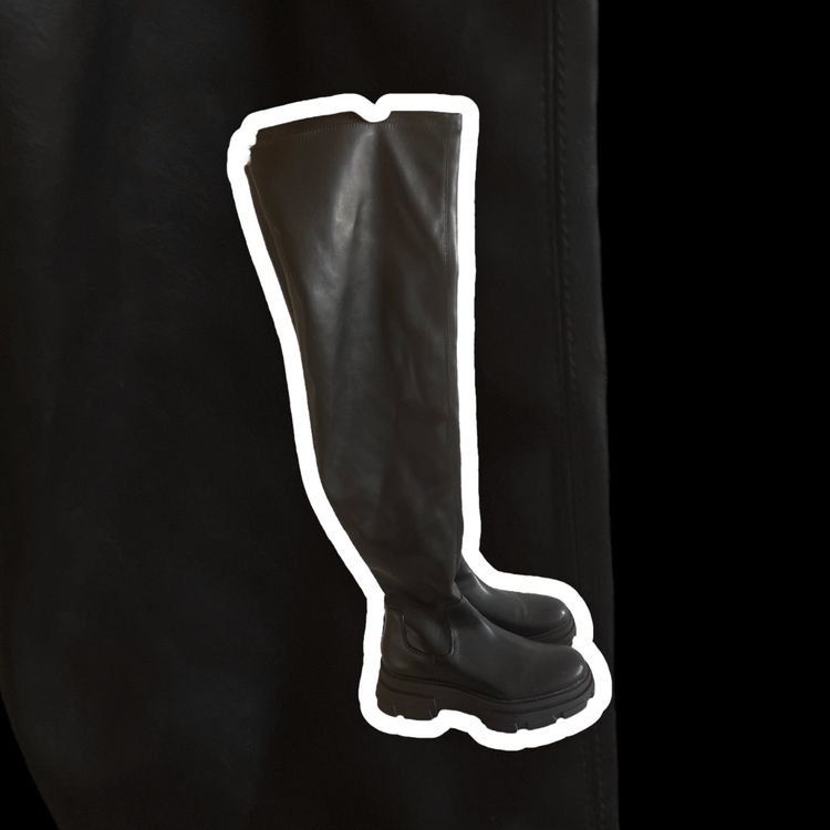 Scarpe da donna: Schwarze Overknee Stiefel Gr. 40 – Usato da Rodersdorf venduto da trialsport 1