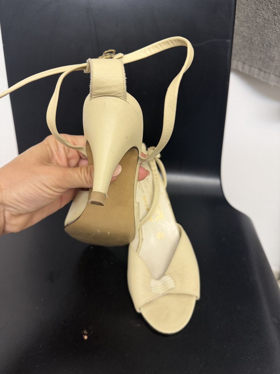 Damenschuhe: Ledersandalen Vintage  – Gebraucht aus Neerach von the_modern_mini 2