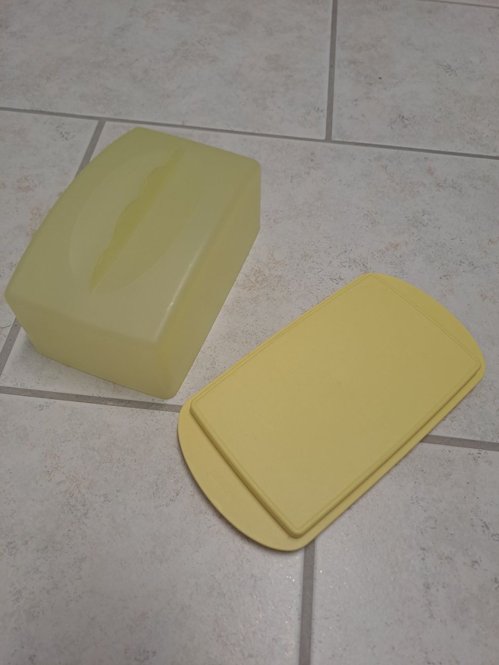 Autre vaisselle: Butterdose Tupperware – Neuf (Voir description) à Wohlenschwil par lin_vx8g 1
