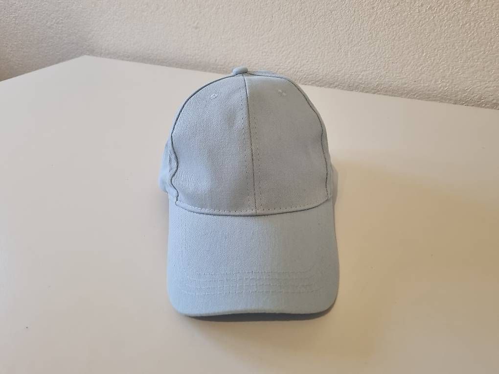 Copricapi, berretti & cappellini: Casquette bleue claire – Usato da Gland venduto da Khazmur1 1