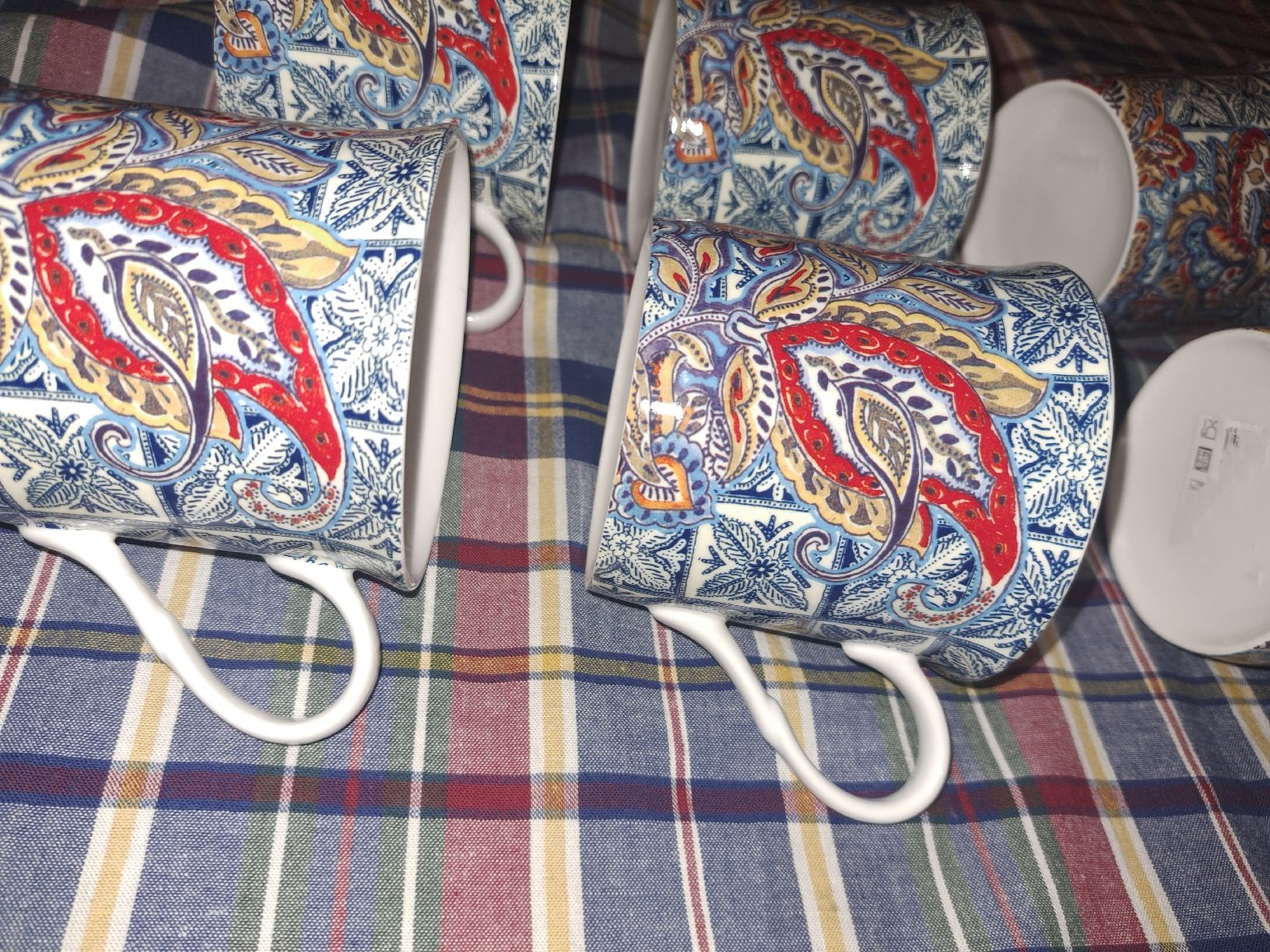 Tazze: 6er Set Tassen mit Dekor,  unbenutzt  – Nuovo (secondo la descrizione) da Kölliken venduto da Upcycling-by-Mc-TAM 2