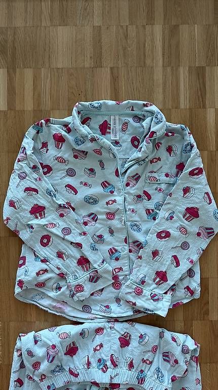 Negligees & Pyjamas: Forever 21 Pyjama-Set Gr. 36 – Gebraucht aus Basel von R__Mueller 2