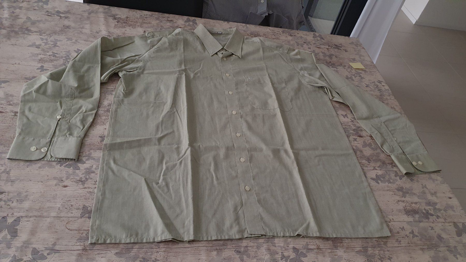 Camicie: Jupiter Noblesse Langarm Hemd - Olive - 44 – Usato da Staufen venduto da Fleby84 1
