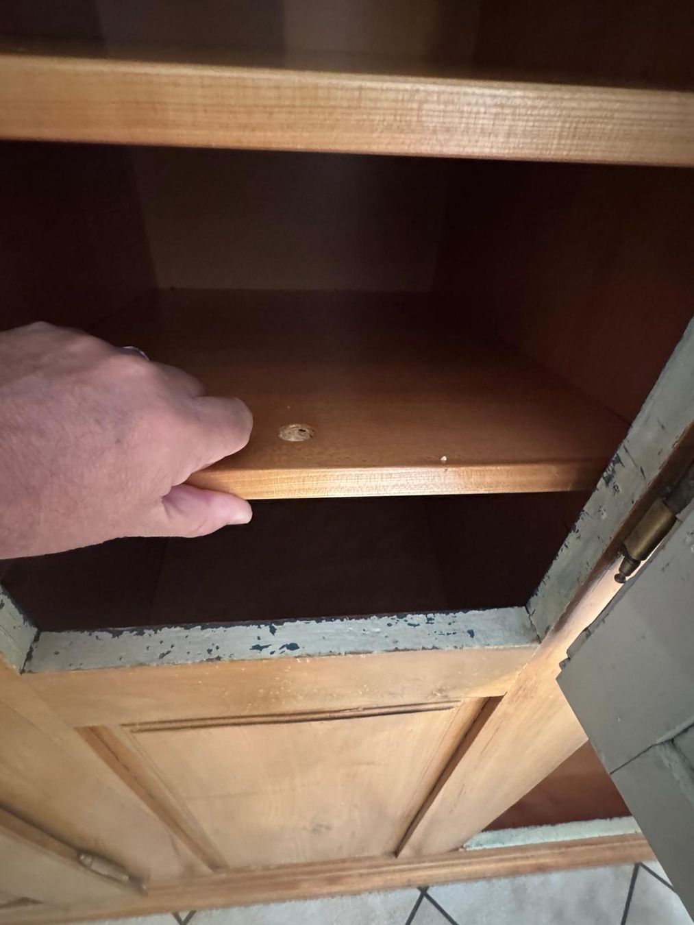 Schränke: Kirschbaumschrank 3-türig – Gebraucht aus Wetzikon ZH von Krauer.M 3