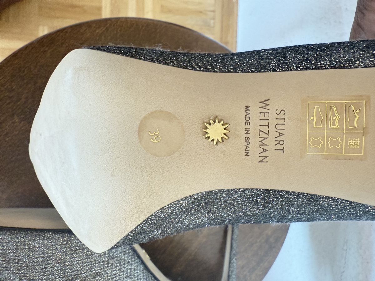 Stuart Weitzman Scarpe da donna: Stuart Weitzman Silver Sparkly Heels Size 39 - Party Perfect – Nuovo (secondo la descrizione) da Versoix venduto da pen_6hgs 4