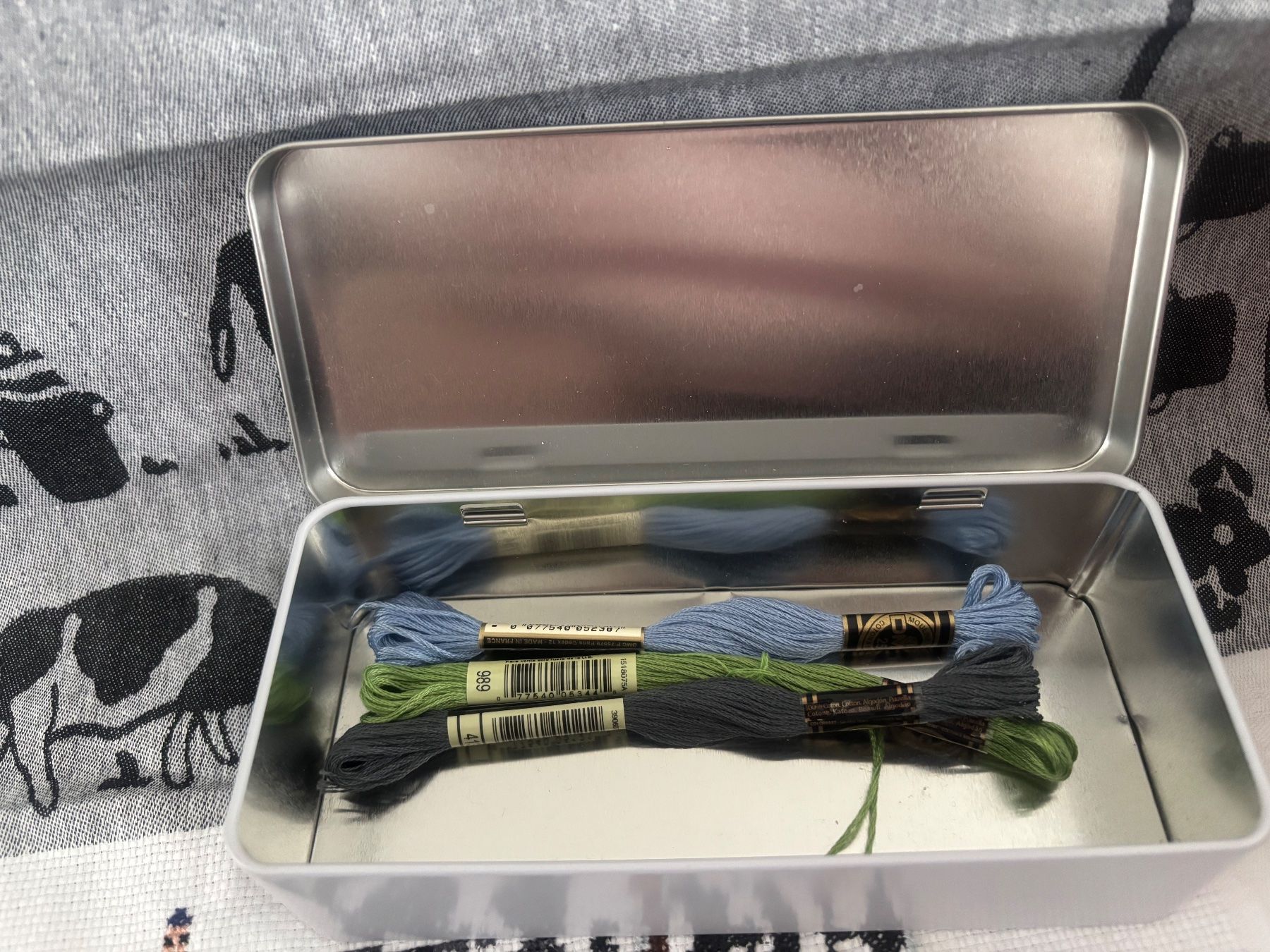 Bastelsets: Vintage box DMC, métallique, neuve – Neu und originalverpackt aus Corcelles-près-Payerne von Stendi 3