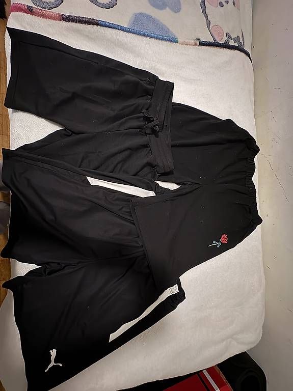 Puma Lotti di vestiti: Packs de 3 short pour 1 – Usato da Lausanne venduto da ahm_9l9k 1