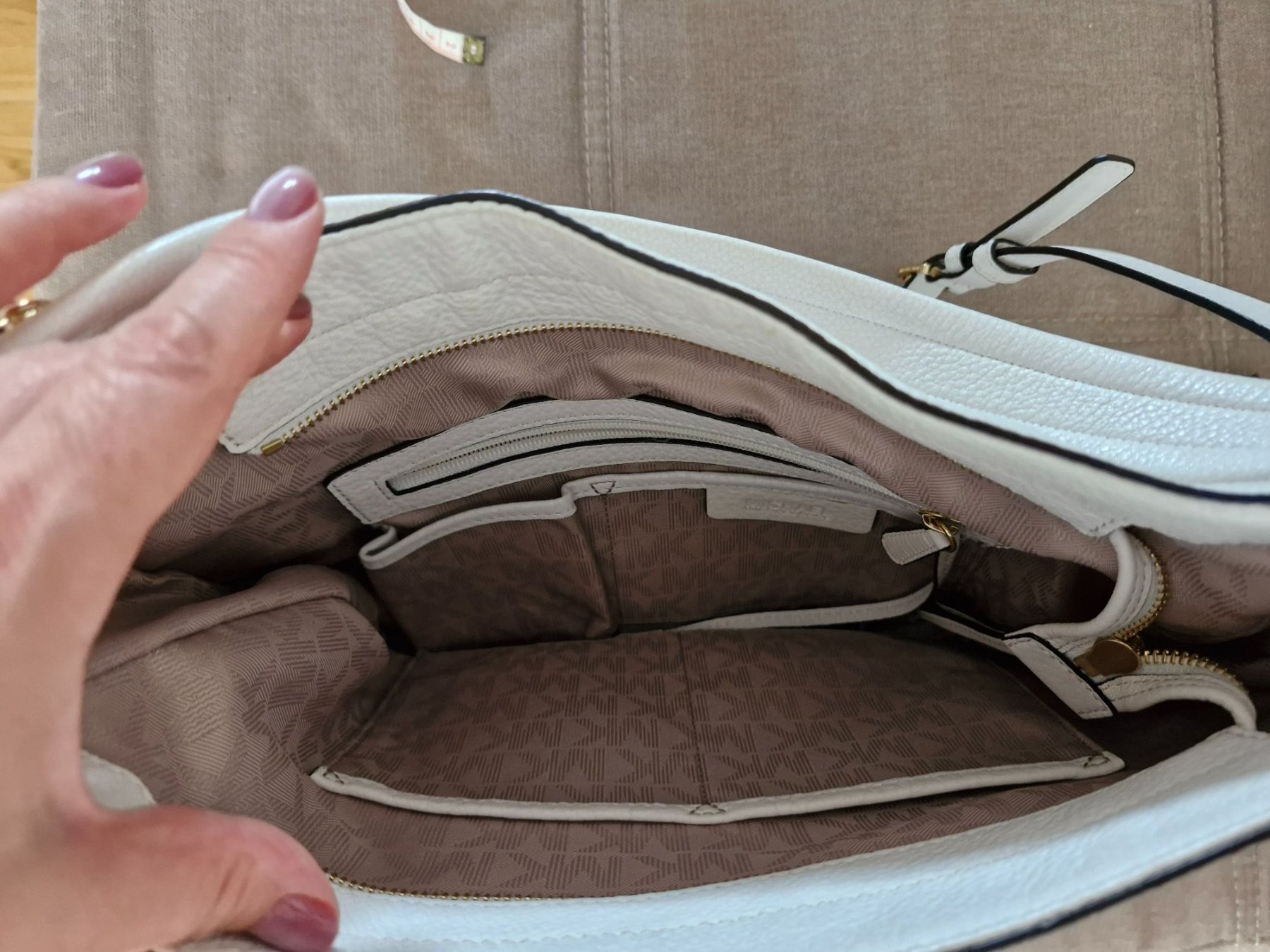 Michael Kors Borse da donna: Michael Kors Handasche – Usato da Schlieren venduto da ela_x7qh 3