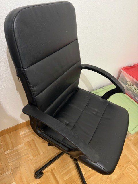 Stühle: Bürostuhl – Gebraucht aus Balzers von mandro 1