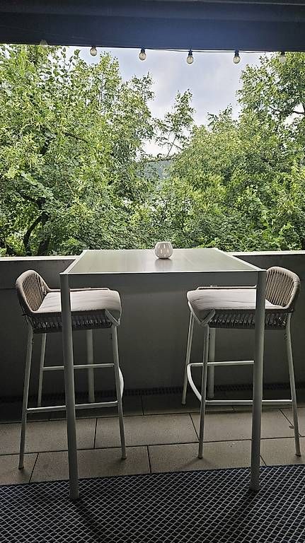 Ikea Set di tavolo e panche: Outdoor Bartisch & 2 Barhocker (Ikea SEGERÖN) – Usato da Winterthur venduto da mme_j58n
