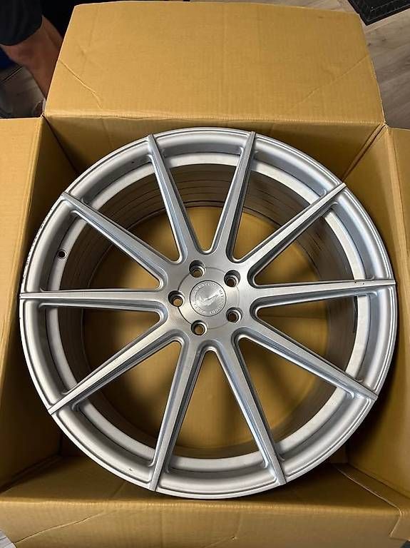 Felgen: 4x Barracuda Project 2 10.5x22 ET35 – Gebraucht aus Möhlin von B0K1 3