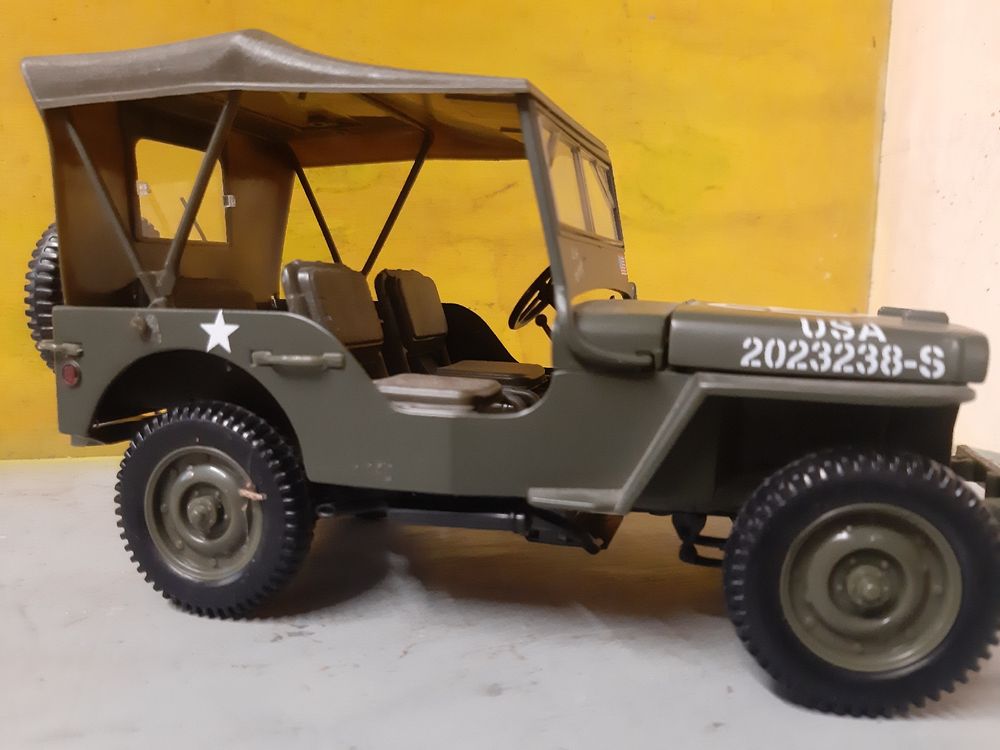 Jeep de commandement Willys, Solido 3