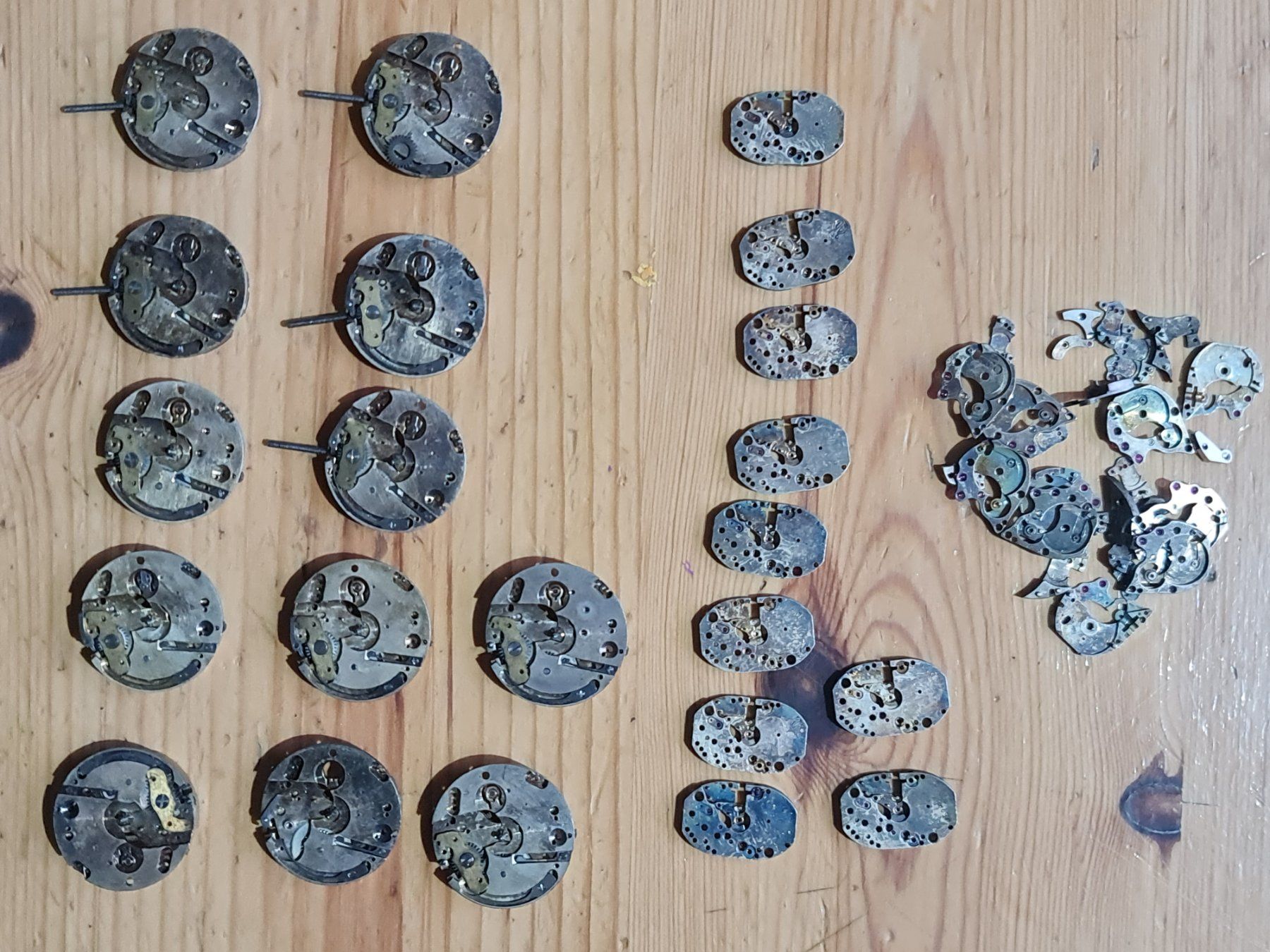 Orologi: Uhrwerke Lot, Defekt – Difettoso da Winterthur venduto da Hai6