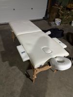 Massageliege klappbar weiss Holz Gestell gebraucht