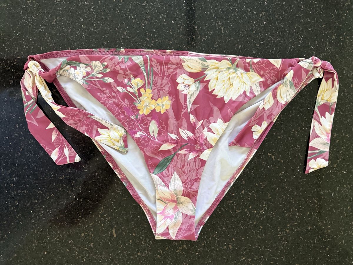 Triumph Badekleider & Bikinis: Triumph Bikini, Grösse 44 Blumenmuster – Neu (gemäss Beschreibung) aus Lyss von Sibella56 1