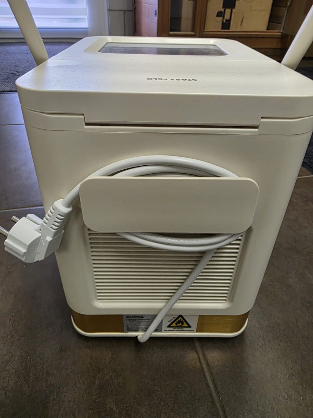 Elettrodomestici da cucina: STARKFELD Eiswürfelmaschine / Ice Maker, Modell SH-01 – Usato da Bennwil venduto da fawag 2