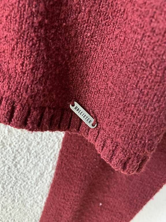 Pulls & Sweat-shirts: Hollister Pullover Rot Weiss – D'occasion à Wahlen b. Laufen par Jeanine_T 3