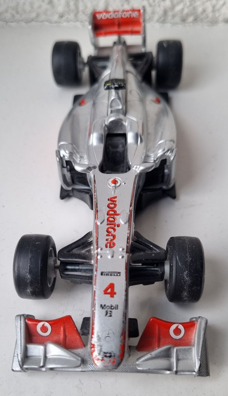 Bburago Modellautos: 1:32 McLaren Race Team Bburago – Gebraucht aus Sutz von Rawypp 1