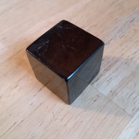 Schungit Würfel poliert 3x3x3 cm