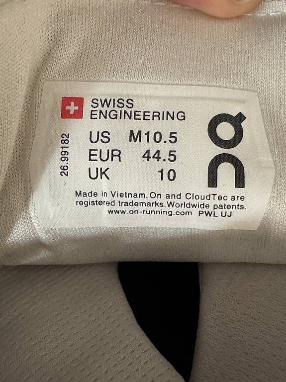 Herrenschuhe: On Running Cloudnova Form 2 Gr. 44.5  Neu & ungetragen – Gebraucht aus Fislisbach von ste7125 2