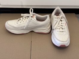 Puma Turnschuhe weiss/rose Grösse 40.5 Damen 