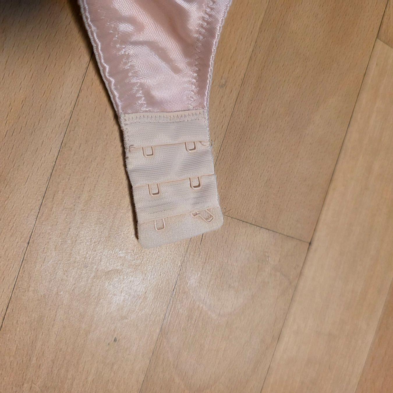 Altra biancheria intima: BH B90 nude ohne Polster Spitze – Usato da Wald ZH venduto da CapLux 7