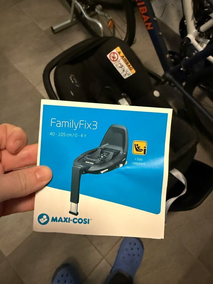Maxi-Cosi Sièges auto: Siège bébé FamilyFix3 – D'occasion à Yverdon-les-Bains par Vegeta456 2