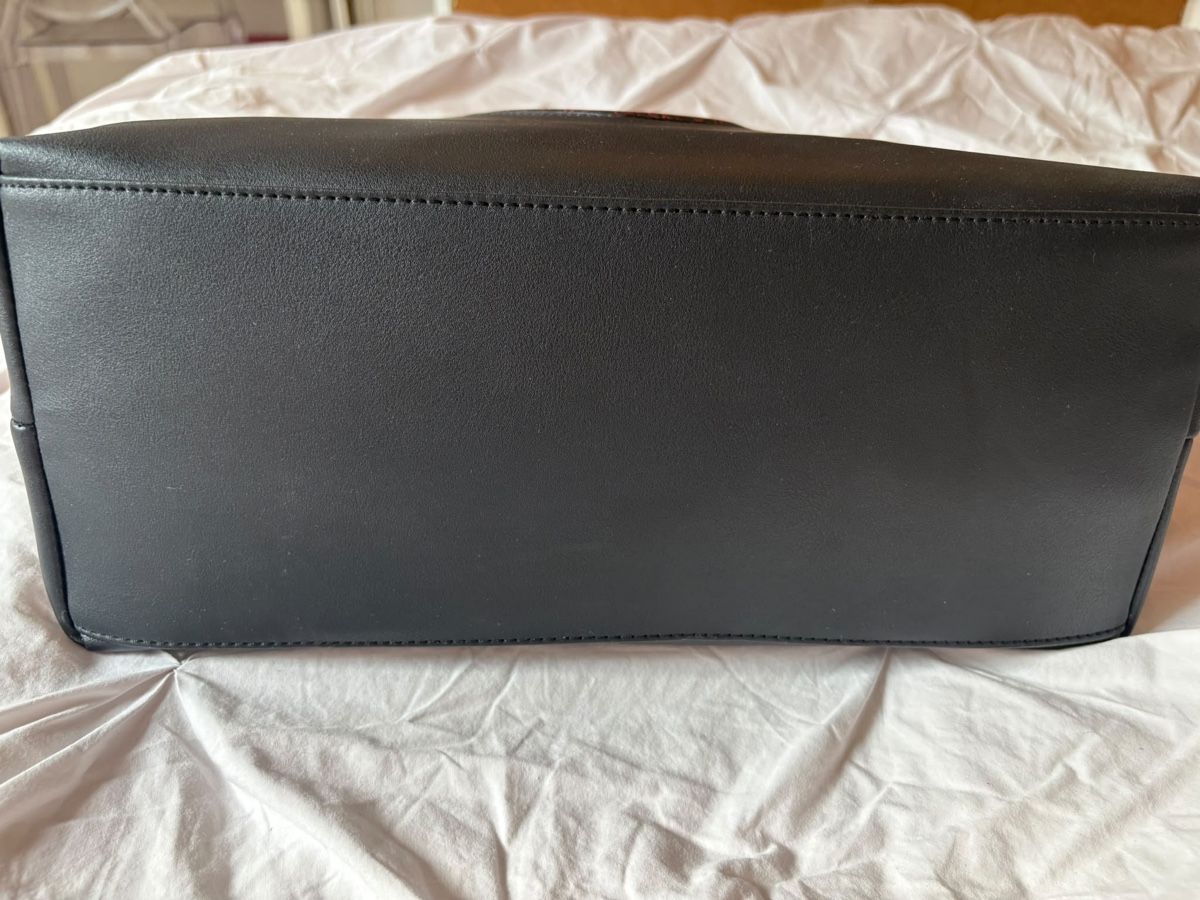 Valentino Borse da donna: Valentino Tasche  – Usato da Langnau am Albis venduto da Meldoik 2