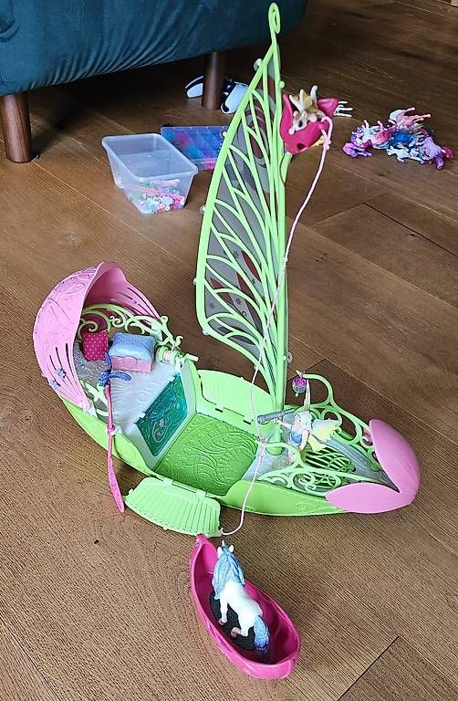 Jouets: Scheich Bayala Seras magisches Blütenboot – D'occasion à Zollikofen par coolola13