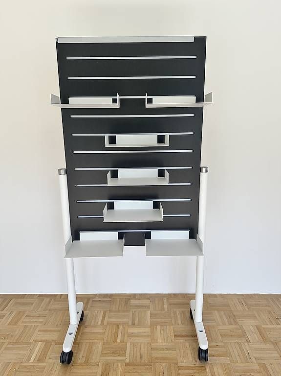 Altro in Decorazioni & Accessori: mobiler Präsentationsständer mit Flipchart – Usato da Wangen SZ venduto da Jaay_Sky