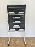 mobiler Präsentationsständer mit Flipchart