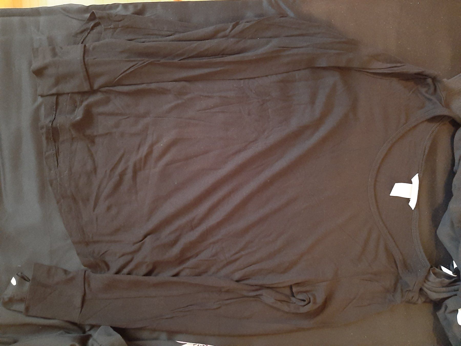 H&M Pullover & Sweatshirts: H&M dünnes Langarmshirt Gr. XS – Gebraucht aus Marthalen von Jenny.Z