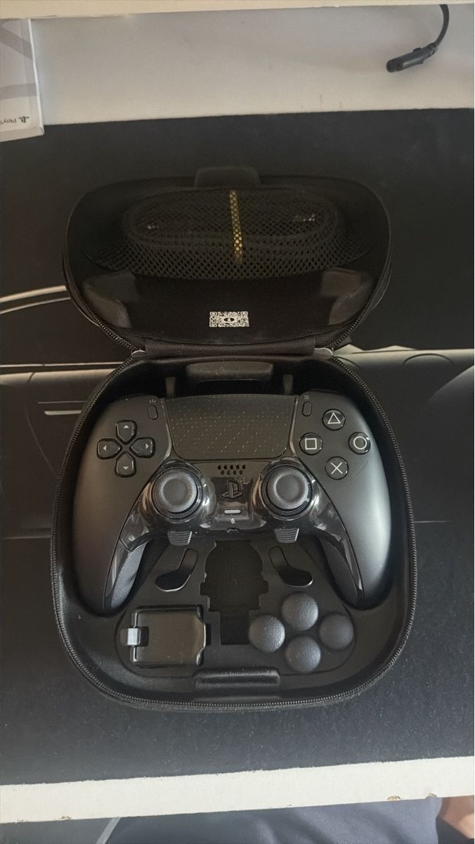 Sony Controller: Manette ps5 Pro edge Black  – Neu (gemäss Beschreibung) aus Plan-les-Ouates von imo_mz8f