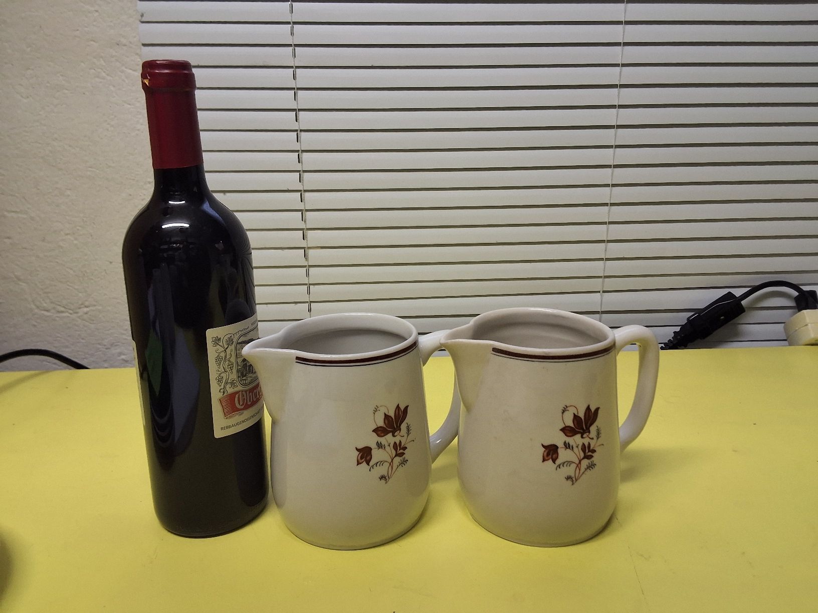 Caraffe: Zwei Krüge, Langenthal – Usato da zofingen venduto da Blume14