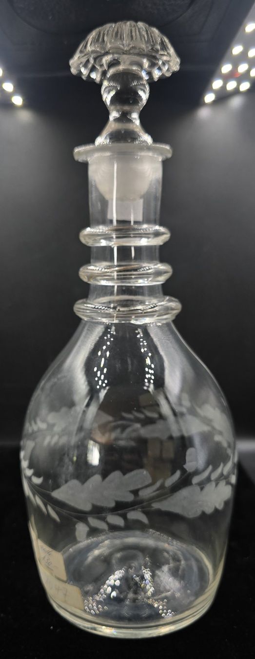Karaffen: Biedermeier Karaffe mit Stöpsel Glas geritzt – Gebraucht aus Rorschacherberg von snOOpydOg11 2