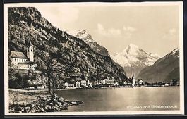 Flüelen, Ortsansicht mit Bristenstock, 
