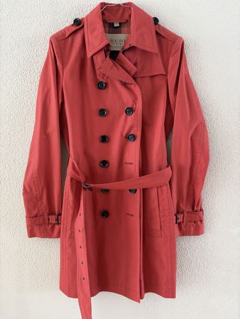 Trenchcoat Burberry Brit rot Grösse 38 guter Zustand