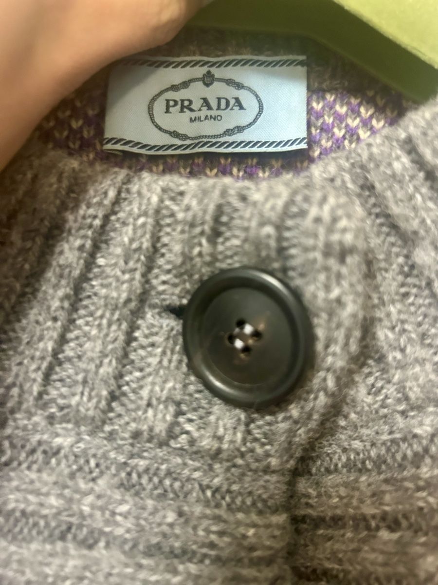 Prada Pullover & Sweatshirts: Prada Thick Cardigan gr 36 oversized – Gebraucht aus Zürich von nin_mk8s 8