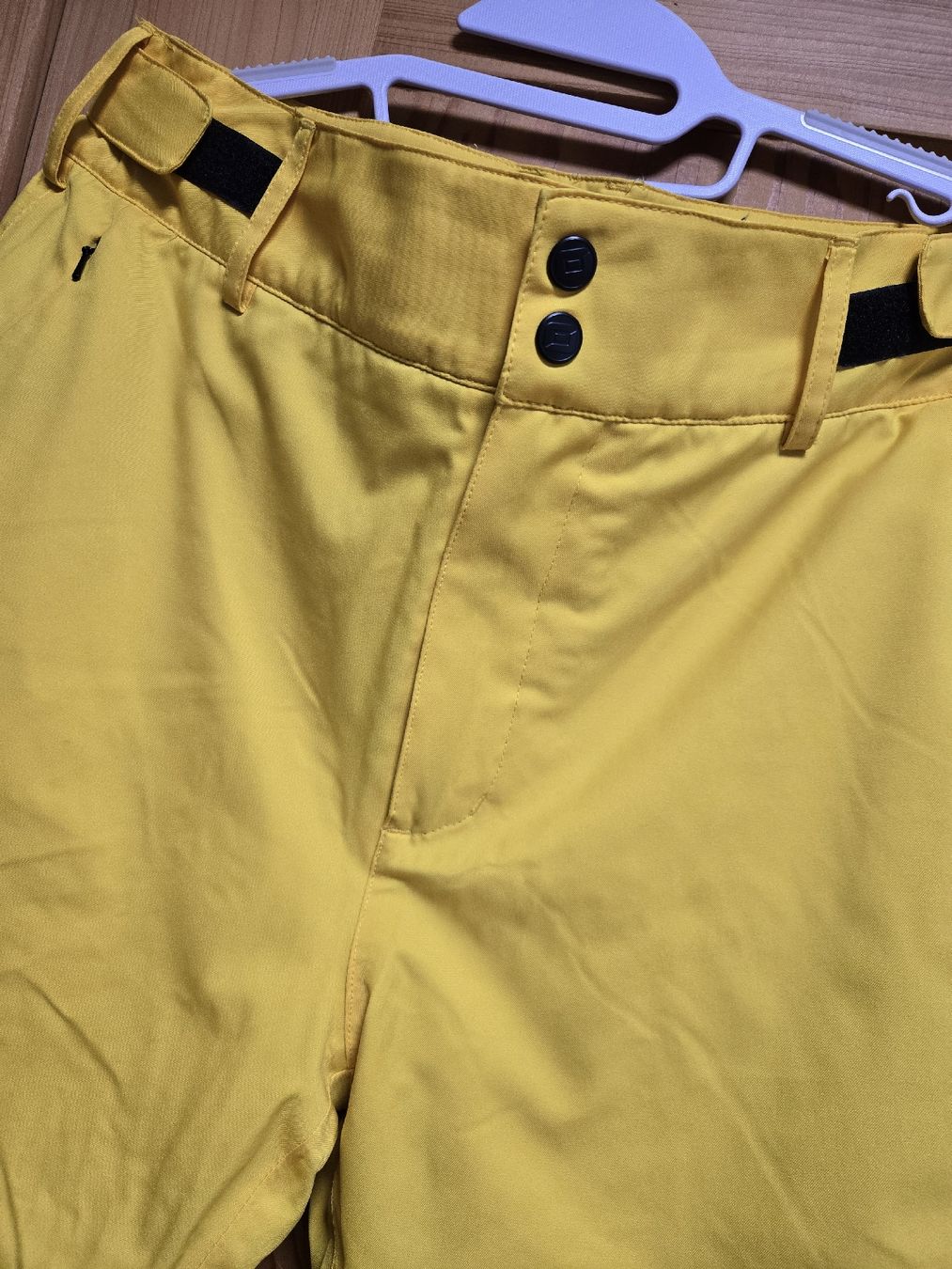 Hosen: Belowzero Skihose Damen  gelb, Grösse L 🏂 – Gebraucht aus Zürich von Deesay 2